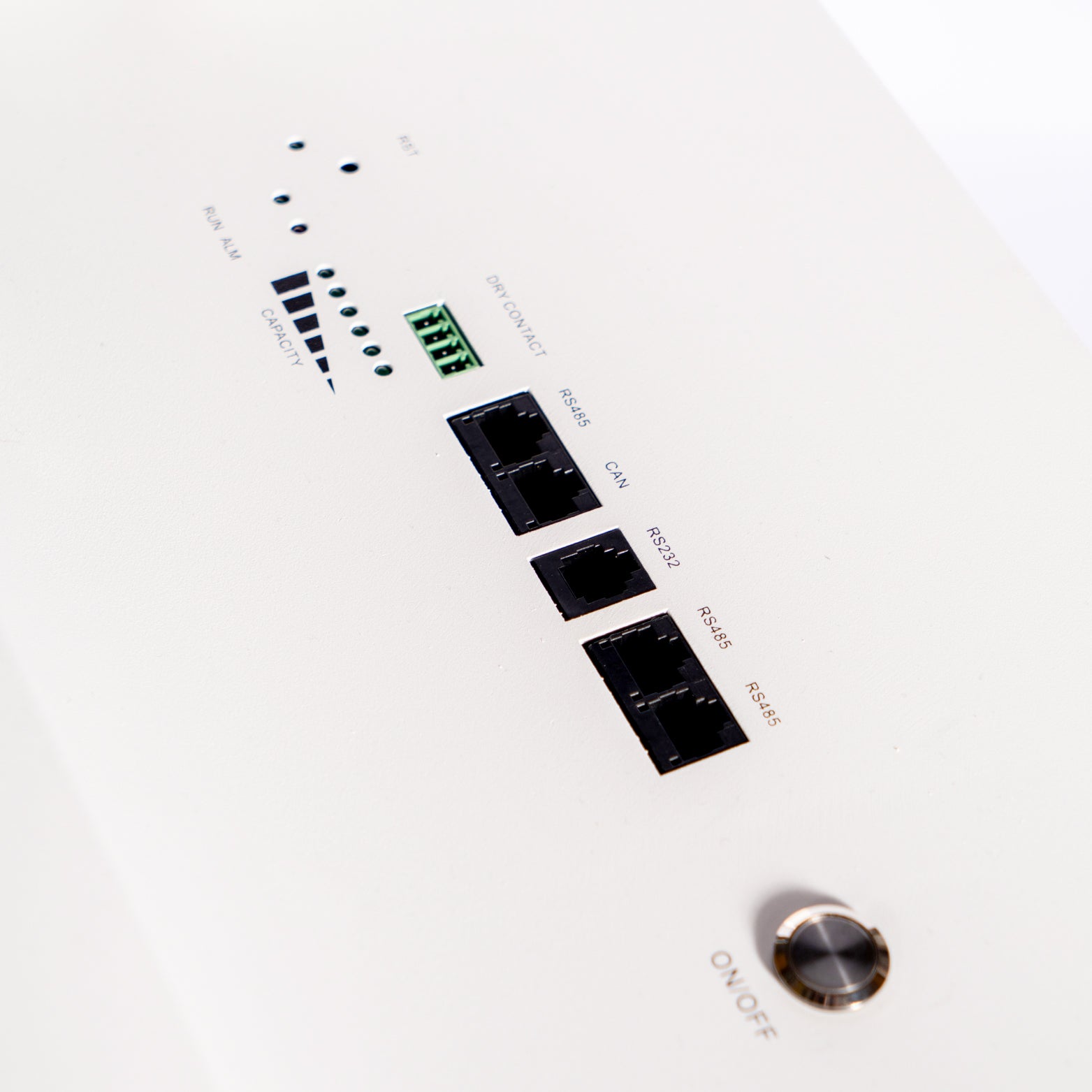 Su-mak Solar 51.2V 630Ah Wall-Mounted Lithium Battery, LiFePO4 32.26kWh Energy Storage System, A Grade Solar Lithium Battery with Display